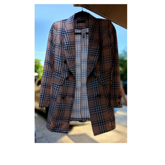 CBR beautiful & elegant Blazer - Picture 4 of 14